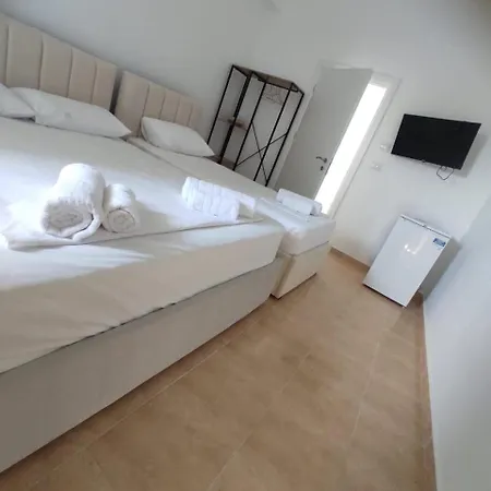 Inna Διαμέρισμα Σαράντα